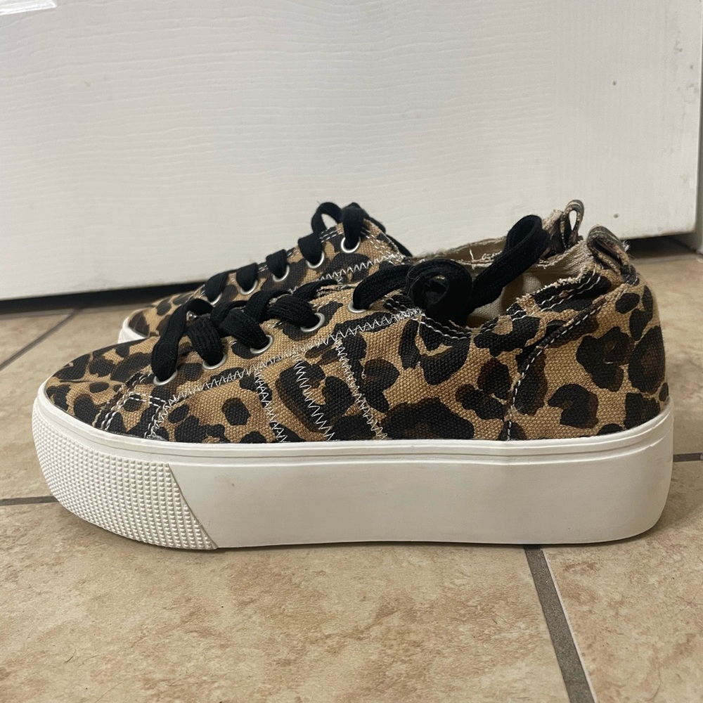 Jellypop Leopard Canvas Sneakers